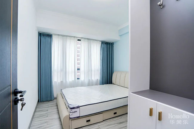 126㎡三居，現(xiàn)代風(fēng)客餐廳+簡(jiǎn)約風(fēng)臥室，締造高級(jí)的生活儀式感